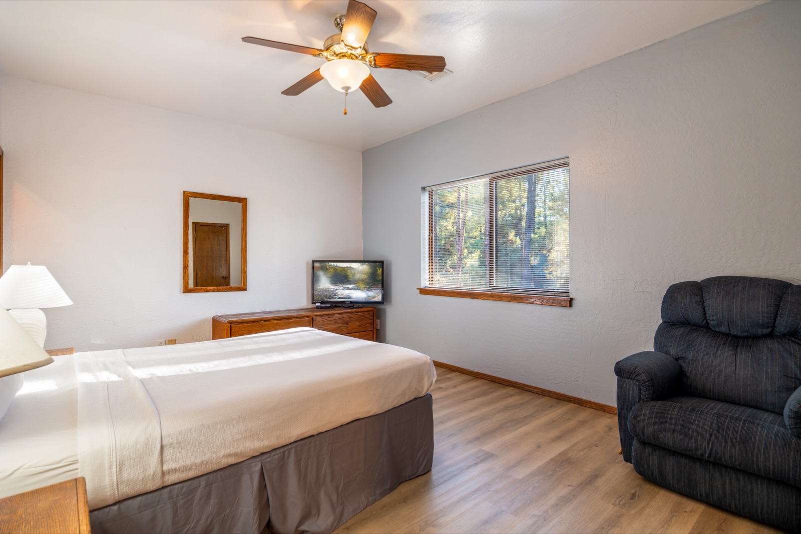 Juniper Sante Fe UL view